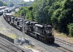 NS 1123 leads train 351 past the signal at Boylan